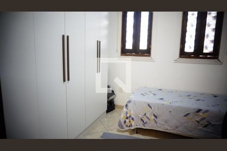 Casa à venda com 213m², 3 quartos e 3 vagasQuarto 2