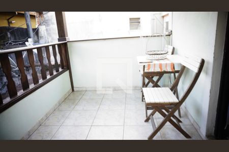 Casa à venda com 213m², 3 quartos e 3 vagasVaranda - Suite 4