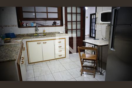 Casa à venda com 213m², 3 quartos e 3 vagasCozinha 1