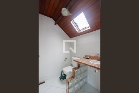 Casa de condomínio à venda com 283m², 4 quartos e 3 vagasLavabo do Sótão