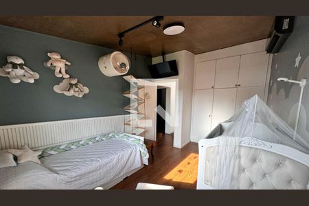 Casa à venda com 192m², 3 quartos e 2 vagas