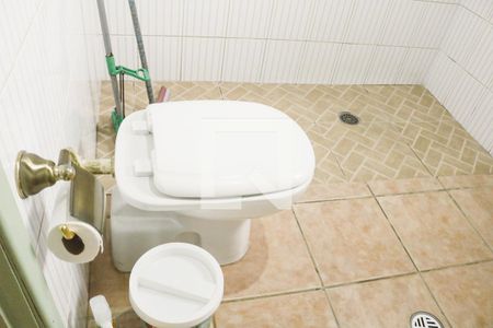 Casa à venda com 130m², 3 quartos e 2 vagas Casa à venda com 130m², 3 quartos e 2 vagasBanheiro da Suíte