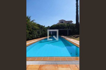 Casa de condomínio à venda com 450m², 4 quartos e 6 vagas