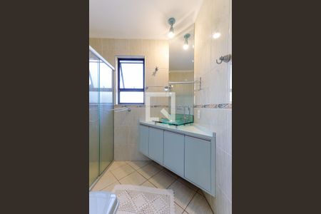 Casa à venda com 196m², 3 quartos e 3 vagas Casa à venda com 196m², 3 quartos e 3 vagasBanheiro da Suíte