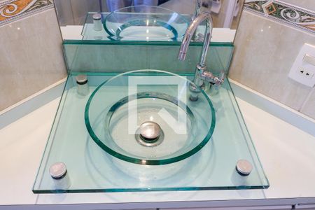 Casa à venda com 196m², 3 quartos e 3 vagas Casa à venda com 196m², 3 quartos e 3 vagasBanheiro da Suíte