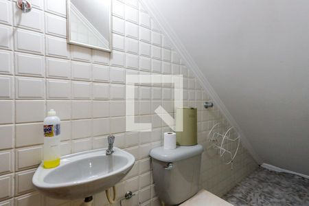 Casa à venda com 196m², 3 quartos e 3 vagas Casa à venda com 196m², 3 quartos e 3 vagasBanheiro da Garagem