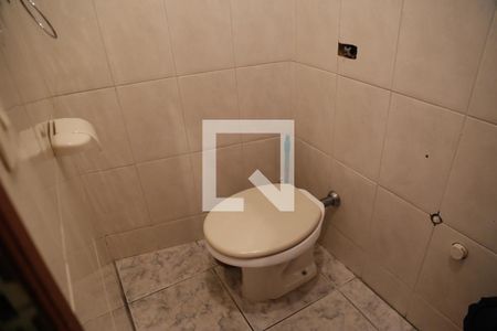 Casa à venda com 135m², 4 quartos e 2 vagasBanheiro de serviço