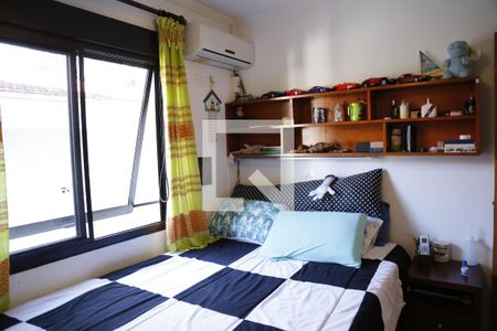 Casa à venda com 135m², 4 quartos e 2 vagasSuíte 2