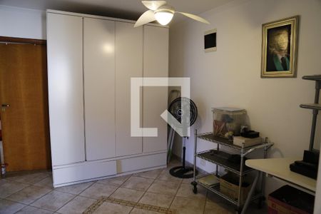 Casa à venda com 135m², 4 quartos e 2 vagasHall