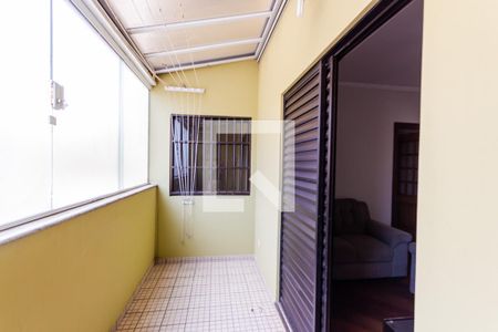 Casa para alugar com 264m², 4 quartos e 4 vagas Casa para alugar com 264m², 4 quartos e 4 vagasVaranda da Sala de Estar