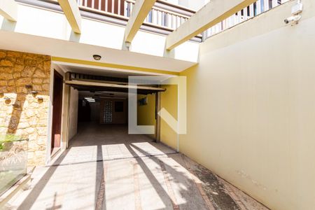 Casa para alugar com 264m², 4 quartos e 4 vagas Casa para alugar com 264m², 4 quartos e 4 vagasGaragem