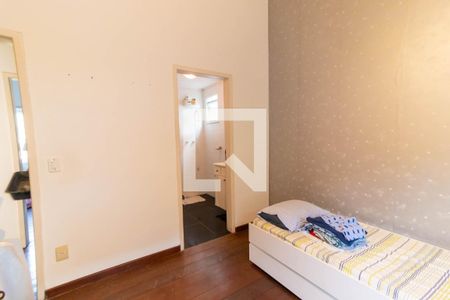 Casa de condomínio à venda com 354m², 5 quartos e 2 vagas Casa de condomínio à venda com 354m², 5 quartos e 2 vagasSuíte 3 Andar Superior