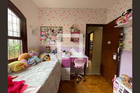 Casa à venda com 170m², 5 quartos e 3 vagas Casa à venda com 170m², 5 quartos e 3 vagasQuarto 1
