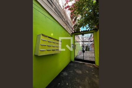 Casa à venda com 90m², 2 quartos e sem vaga Casa à venda com 90m², 2 quartos e sem vagaFachada