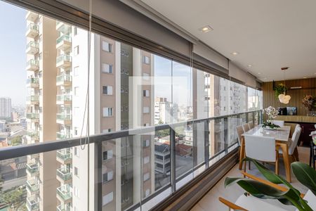 Apartamento à venda com 103m², 3 quartos e 2 vagas Apartamento à venda com 103m², 3 quartos e 2 vagasVaranda