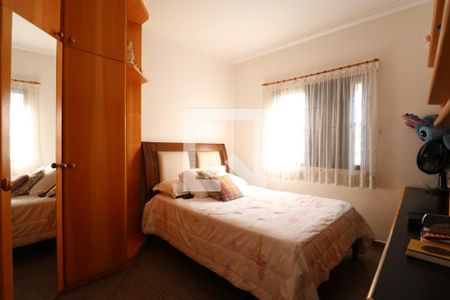 Casa à venda com 206m², 3 quartos e 4 vagasQuarto 2