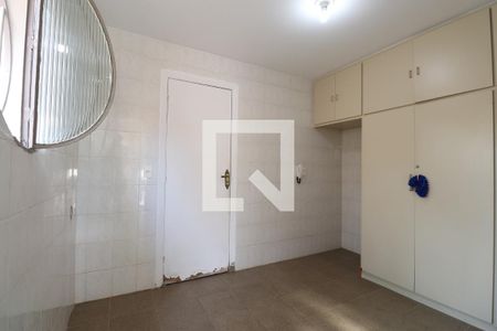 Casa à venda com 206m², 3 quartos e 4 vagasQuarto de Serviço