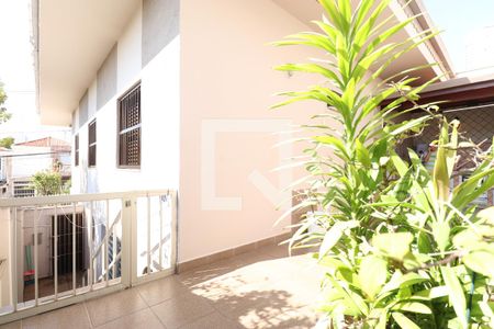 Casa à venda com 206m², 3 quartos e 4 vagasQuintal