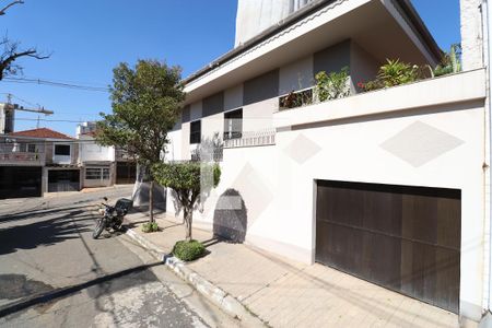Casa à venda com 206m², 3 quartos e 4 vagasGaragem