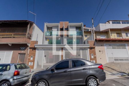 Casa à venda com 430m², 3 quartos e 4 vagas Casa à venda com 430m², 3 quartos e 4 vagasFachada