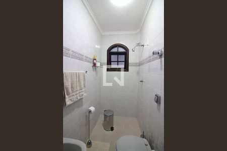 Casa para alugar com 210m², 3 quartos e 2 vagasBanheiro Social 2