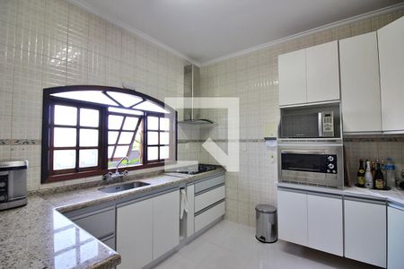 Casa para alugar com 210m², 3 quartos e 2 vagasCozinha
