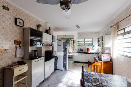 Casa à venda com 221m², 3 quartos e 6 vagasCozinha