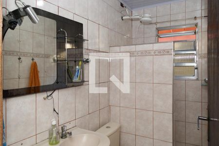 Casa à venda com 198m², 4 quartos e 2 vagas Casa à venda com 198m², 4 quartos e 2 vagasBanheiro