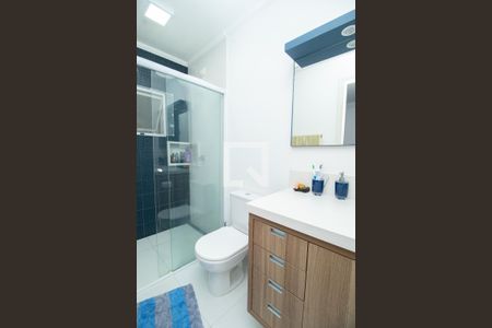 Casa à venda com 510m², 4 quartos e 7 vagas Casa à venda com 510m², 4 quartos e 7 vagasQuarto 2 - Banheiro