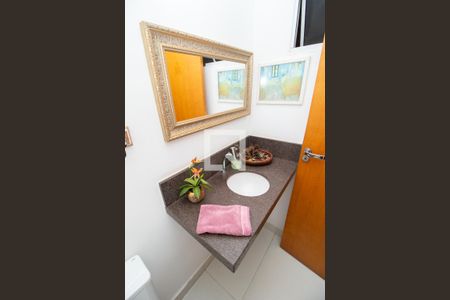 Casa à venda com 510m², 4 quartos e 7 vagas Casa à venda com 510m², 4 quartos e 7 vagasLavabo 2