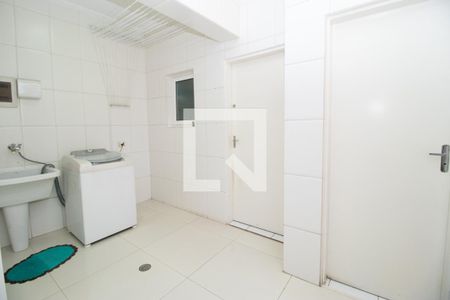 Casa à venda com 510m², 4 quartos e 7 vagas Casa à venda com 510m², 4 quartos e 7 vagasÁrea de serviço