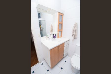 Casa à venda com 510m², 4 quartos e 7 vagas Casa à venda com 510m², 4 quartos e 7 vagasQuarto 3 - Banheiro