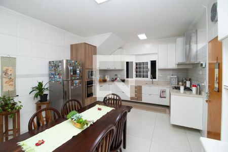 Casa à venda com 510m², 4 quartos e 7 vagas Casa à venda com 510m², 4 quartos e 7 vagasCozinha