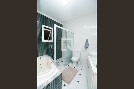 Casa à venda com 510m², 4 quartos e 7 vagas Casa à venda com 510m², 4 quartos e 7 vagasQuarto 4 - Banheiro