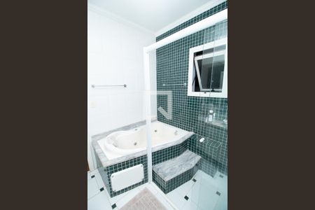 Casa à venda com 510m², 4 quartos e 7 vagas Casa à venda com 510m², 4 quartos e 7 vagasQuarto 4 - Banheiro