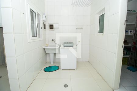 Casa à venda com 510m², 4 quartos e 7 vagas Casa à venda com 510m², 4 quartos e 7 vagasÁrea de serviço