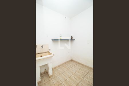 Casa à venda com 411m², 1 quarto e 3 vagas Casa à venda com 411m², 1 quarto e 3 vagasLavanderia