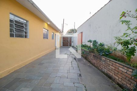 Casa à venda com 411m², 1 quarto e 3 vagas Casa à venda com 411m², 1 quarto e 3 vagasGaragem