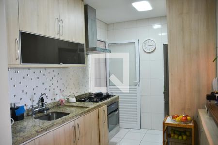 Apartamento à venda com 96m², 3 quartos e 2 vagas Apartamento à venda com 96m², 3 quartos e 2 vagasCozinha