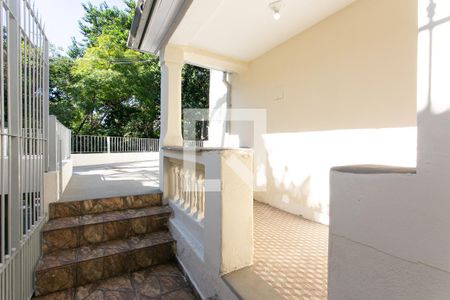 Casa à venda com 180m², 3 quartos e 1 vaga Casa à venda com 180m², 3 quartos e 1 vagaVaranda