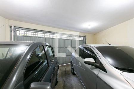 Casa à venda com 180m², 3 quartos e 1 vaga Casa à venda com 180m², 3 quartos e 1 vagaGaragem