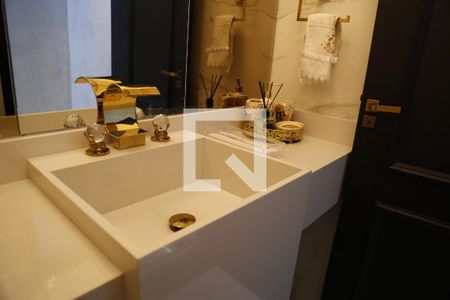 Casa de condomínio à venda com 350m², 3 quartos e 4 vagasLavabo