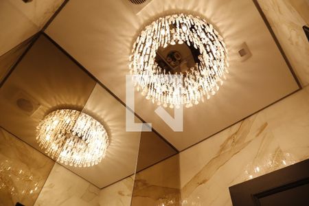 Casa de condomínio à venda com 350m², 3 quartos e 4 vagasLavabo