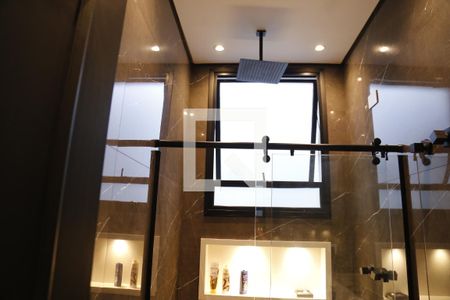 Casa de condomínio à venda com 350m², 3 quartos e 4 vagasBanheiro da Suíte 1