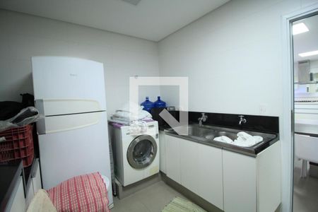 Casa à venda com 590m², 4 quartos e 4 vagasÁrea de Serviço