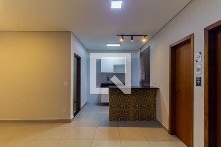 Sala/Cozinha de casa de condomínio para alugar com 2 quartos, 46m² em Vila Ema, São Paulo