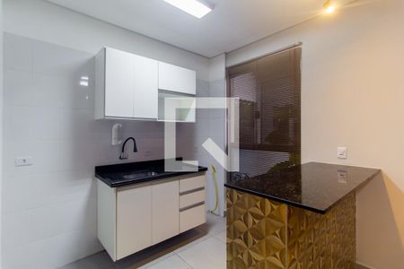 Sala/Cozinha de casa de condomínio para alugar com 2 quartos, 46m² em Vila Ema, São Paulo