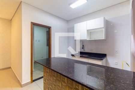 Sala/Cozinha de casa de condomínio para alugar com 2 quartos, 46m² em Vila Ema, São Paulo