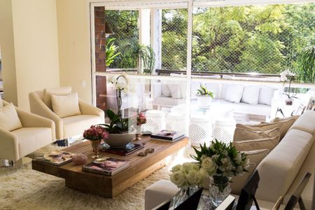 Apartamento à venda com 5 quartos, 284m² em Jardim Europa, São Paulo