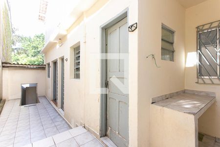 Casa à venda com 175m², 2 quartos e 1 vaga Casa à venda com 175m², 2 quartos e 1 vagaQuintal